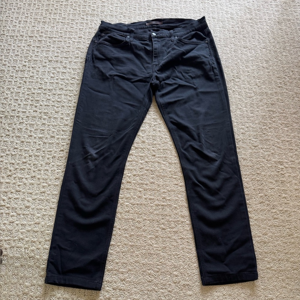 Pair of Men’s Black Jeans, size 33/30, GREAT CONDITION!